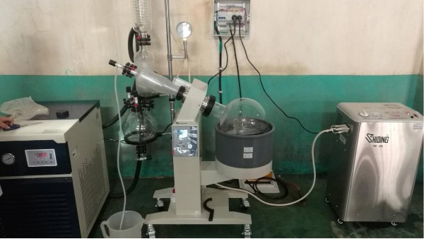 使用旋轉(zhuǎn)蒸發(fā)儀(器)應(yīng)該注意什么？